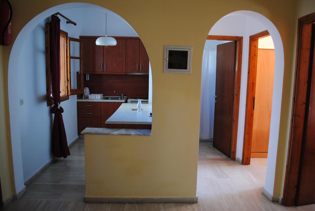 Hotel Olga Agios Stefanos Avliotes  Bilik gambar